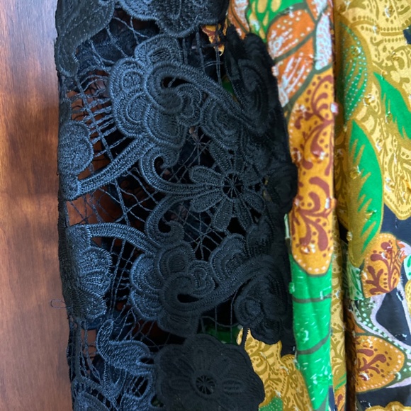 Farm Rio Garden Black Blouse, Size M - Picture 2 of 5